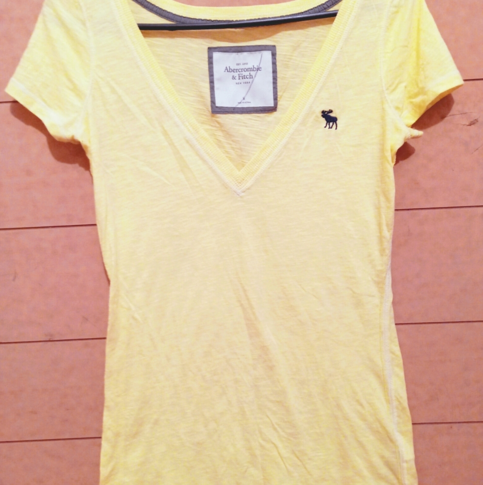 Abercrombie and Fitch top